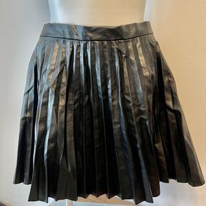 Pleated faux leather skirt